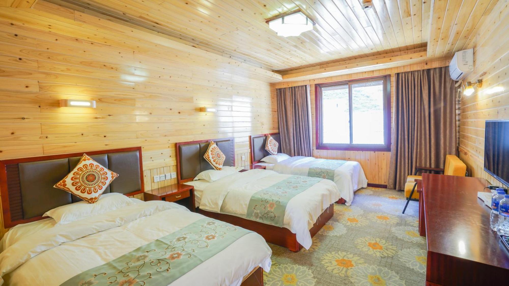 Jiuzhaigou Leisure Inn Exterior photo